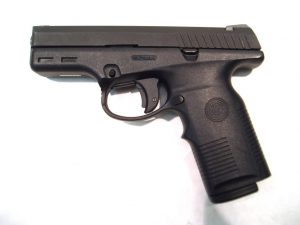 Pistola STEYR, modelo M9, calibre 9 Pb. nº 005366 -230