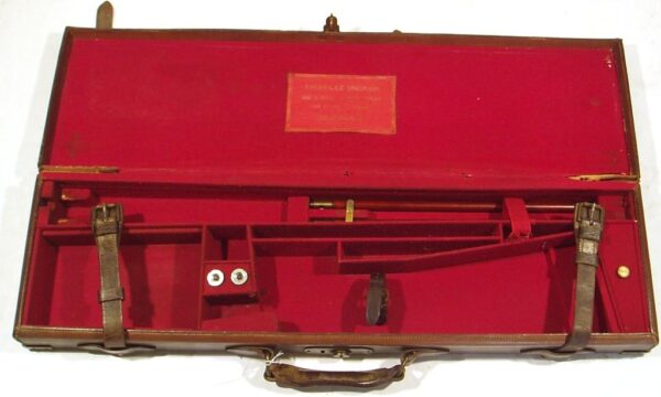 Escopeta CHARLES INGRAM, modelo Boxlock Ejector, calibre 16/65, nº A5548-2462