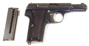 Pistola ASTRA, modelo 300, calibre 9 c., nº 372.763-2442