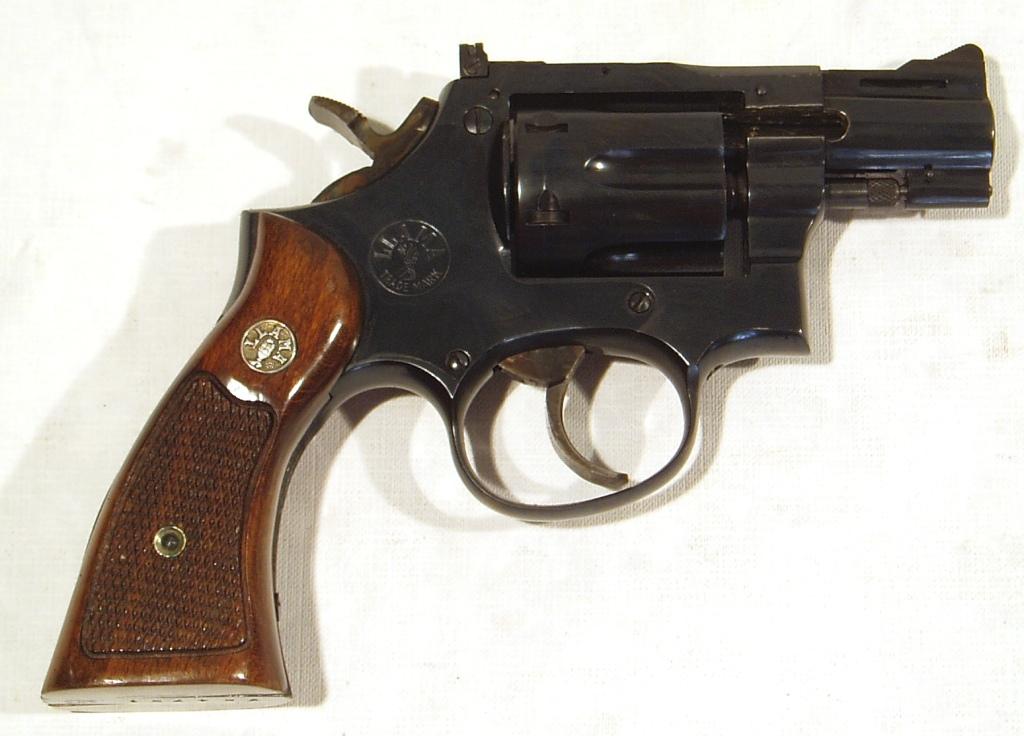 Revolver LLAMA, modelo XXVI, calibre 22 lr., nº 764791-0