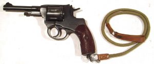 Revolver NAGANT, modelo 1922, calibre 7,62 Nagant, nº G041-2479