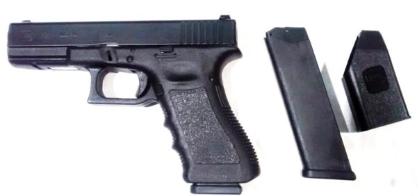 Pistola GLOCK, modelo 22, calibre 40 SW, nº FGV611-2997