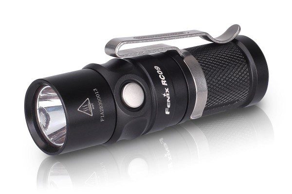 Linterna FENIX, modelo RC09, 550 lumens, 4 modos+estrobo-0