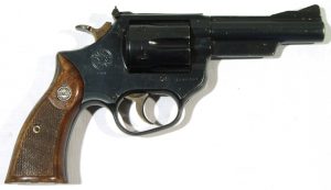 Revolver ASTRA. modelo 960, calibre 38 Sp. varios-0