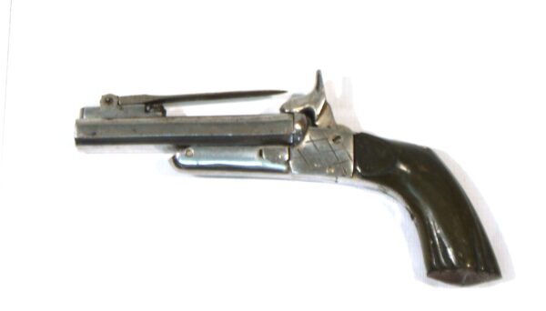 Pistola original SIN MARCA, modelo 2 cañones con bayoneta de 7 cm. calibre 10,5 mm, nº 39.-3487