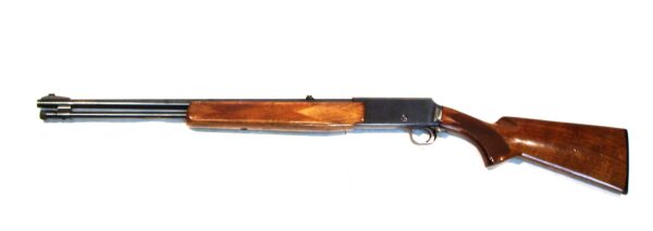 Carabina BROWNING, modelo BAR22, calibre 22 lr. , nº 11419PR166-3911